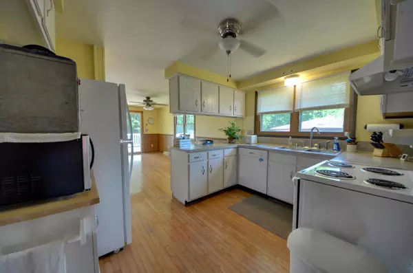 Mount Pleasant, WI 53406,8124 Gina Dr