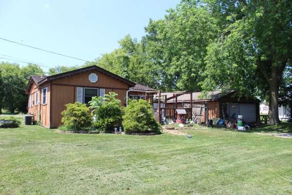 4316 55th Ave, Kenosha, WI 53144
