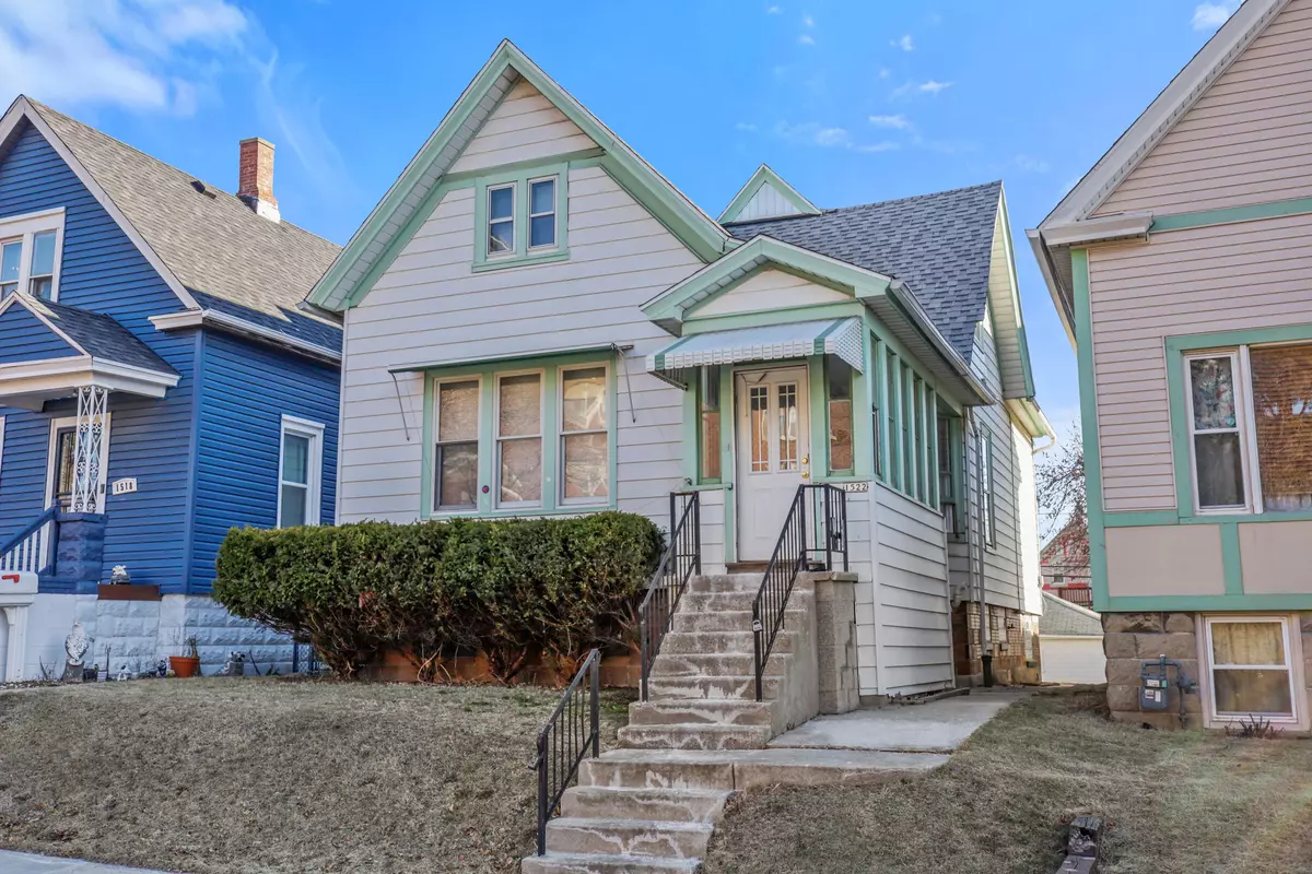 Milwaukee, WI 53215,1522 S 32nd St