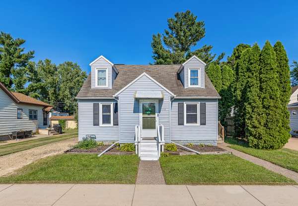 1114 Hollister Ave, Tomah, WI 54660
