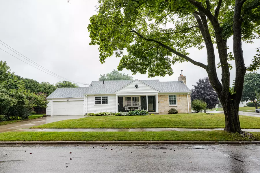 2700 N 97th St, Milwaukee, WI 53222