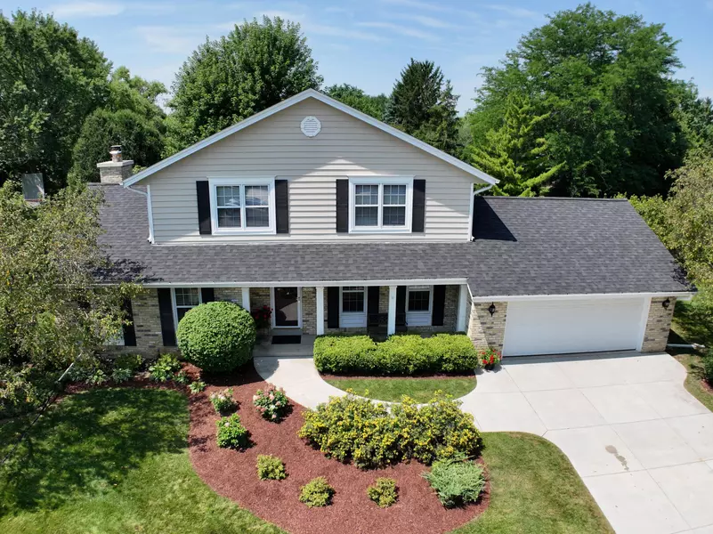 W168N10517 Deer Xing, Germantown, WI 53022