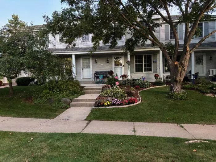 123 E Rivera Dr Unit C, Waukesha, WI 53189