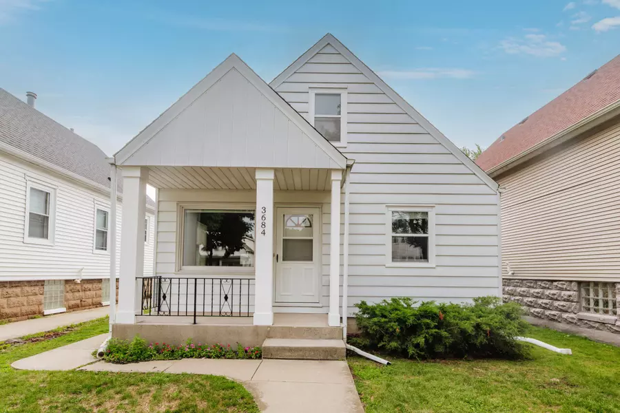 3684 S Alabama Ave, Milwaukee, WI 53207