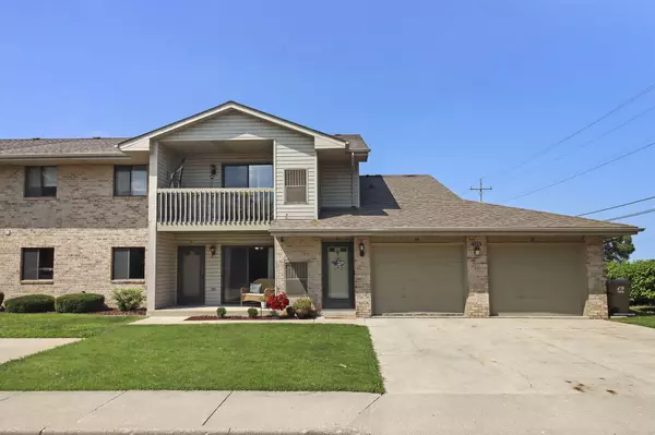 8123 40th Ave Unit D, Kenosha, WI 53142