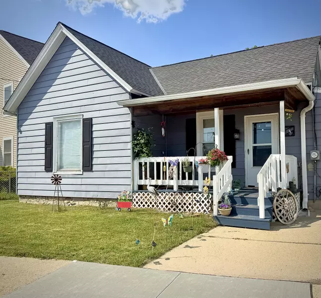 834 Niagara St, Waukesha, WI 53186