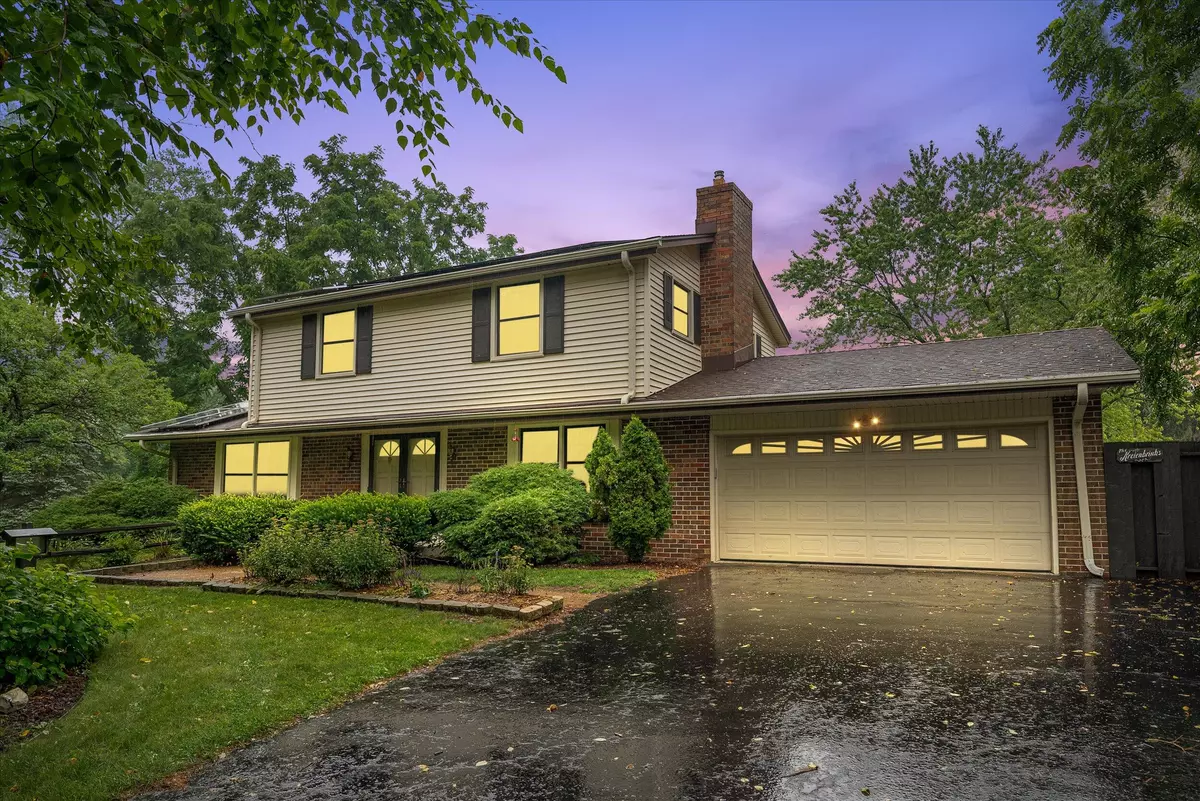 Cedarburg, WI 53012,9170 Edge O Woods Dr