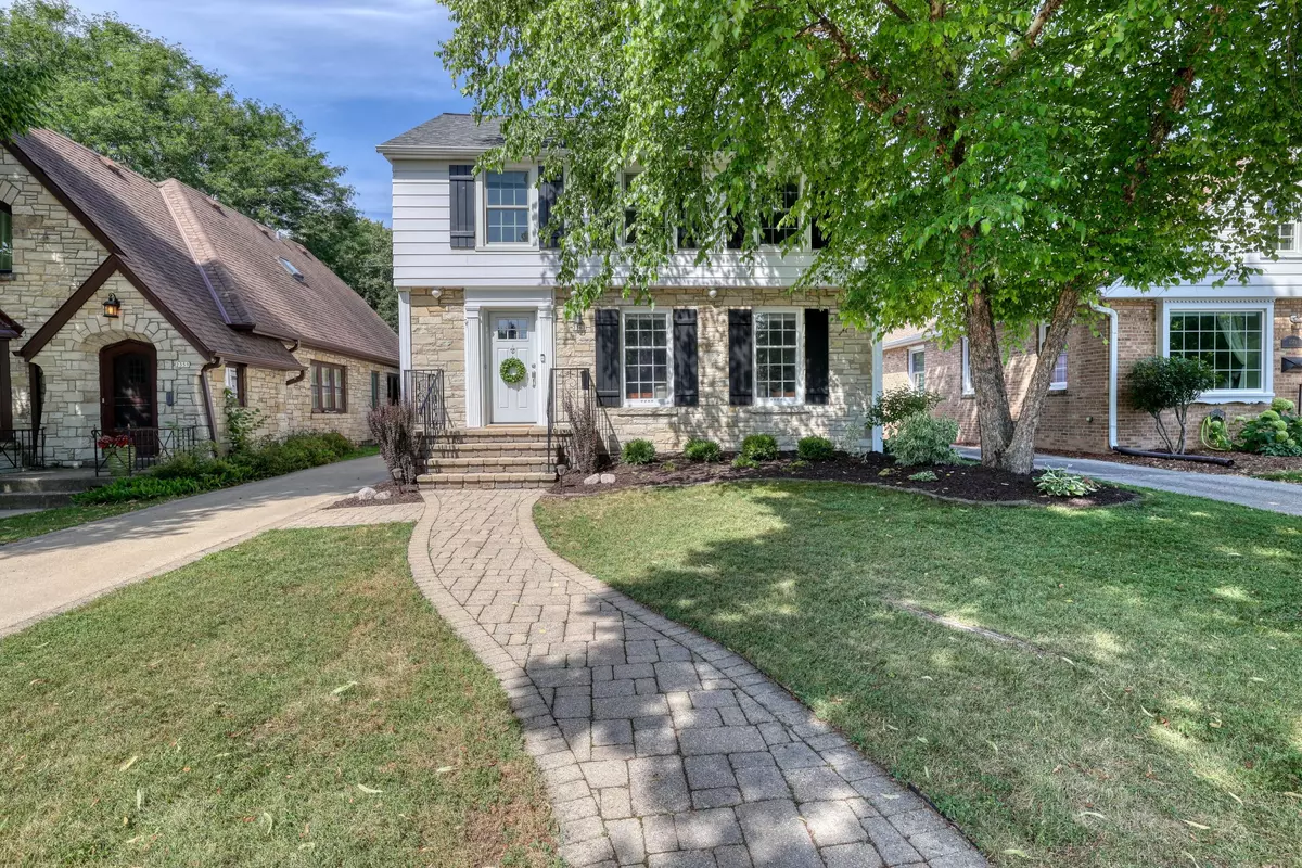 Wauwatosa, WI 53226,2367 N 89th St