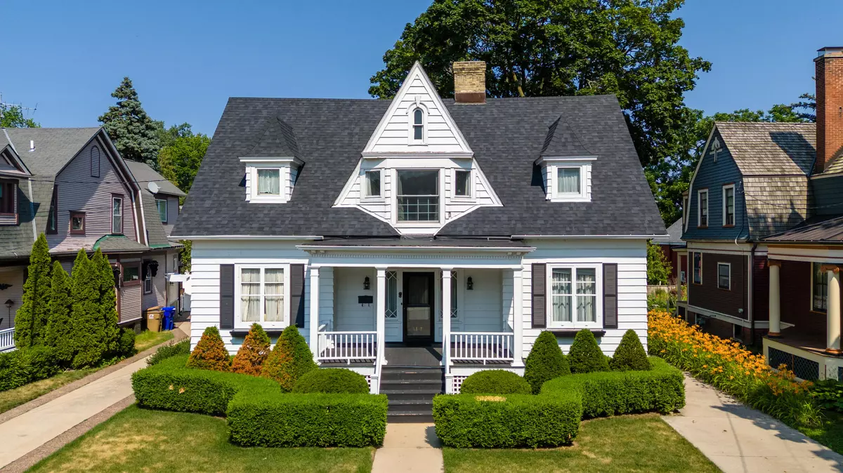 Kenosha, WI 53143,6117 5th Ave