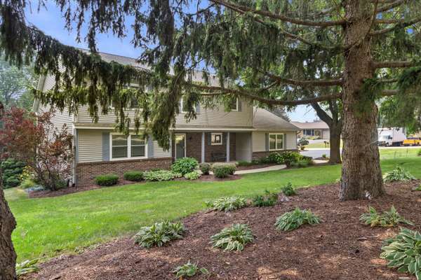 3655 99th St, Pleasant Prairie, WI 53158