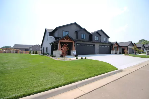 367 Ridge View Dr, Milton, WI 53563