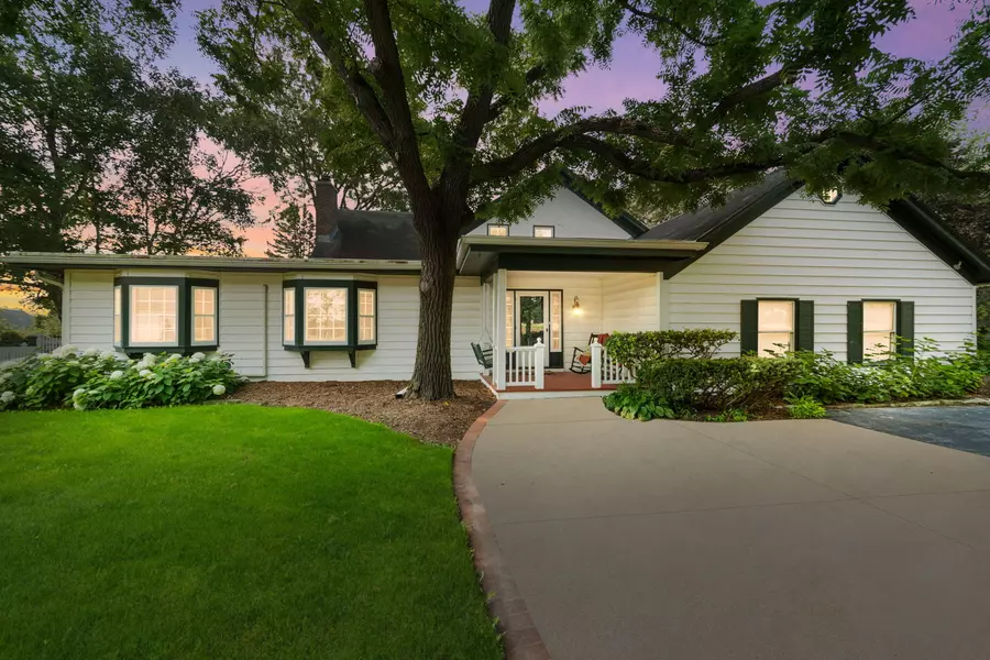 1894 Elm Dr Unit 1898, Cedarburg, WI 53095