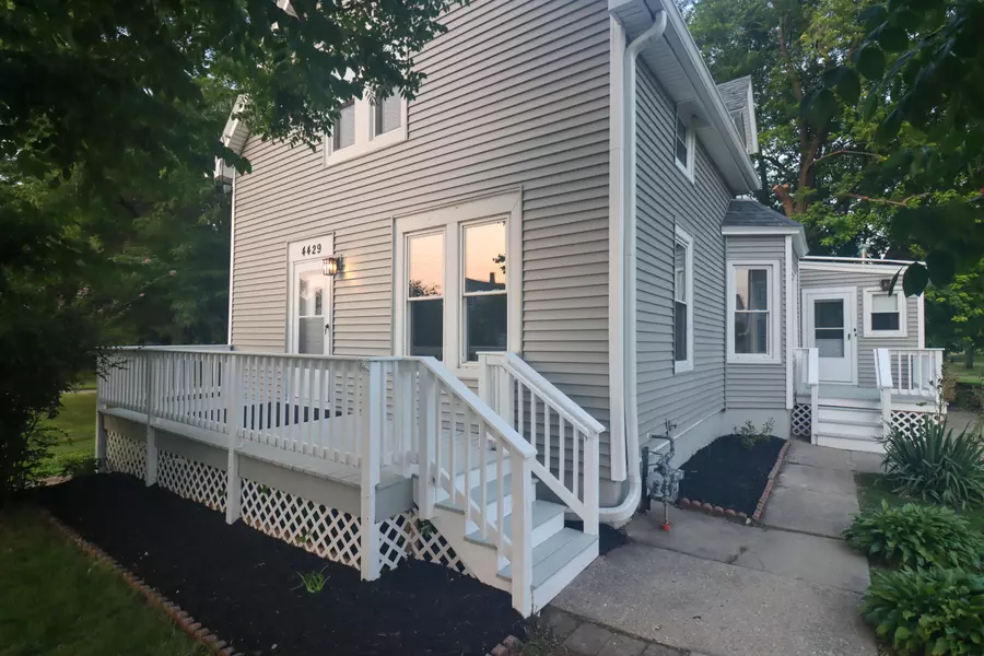 4429 17th Ave, Kenosha, WI 53140