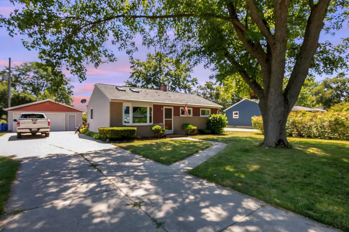 Oak Creek, WI 53154,3401 E Bonnie Dr