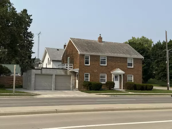 1102 Waldo Blvd, Manitowoc, WI 54220