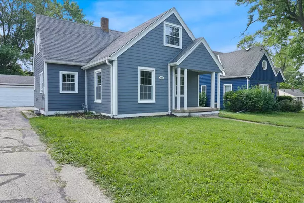 921 Michigan Ave, Waukesha, WI 53188