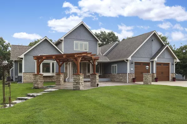 39740 Bloomfield Rd, Wheatland, WI 53105