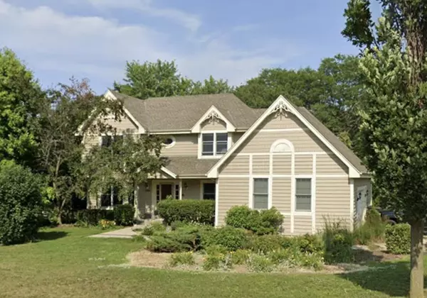 Greenfield, WI 53228,4594 S River Ridge Blvd