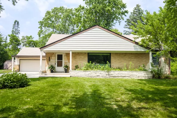 4345 N 135th St, Brookfield, WI 53005