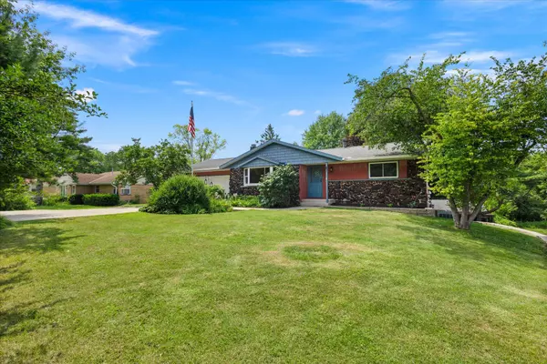 7059 N 91st St, Milwaukee, WI 53224