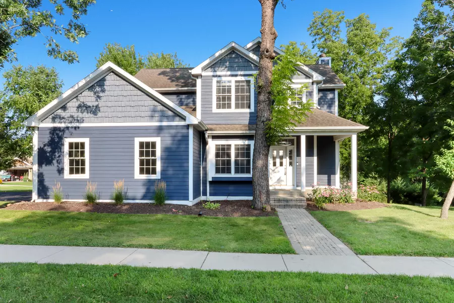 895 Platt Ave, Lake Geneva, WI 53147