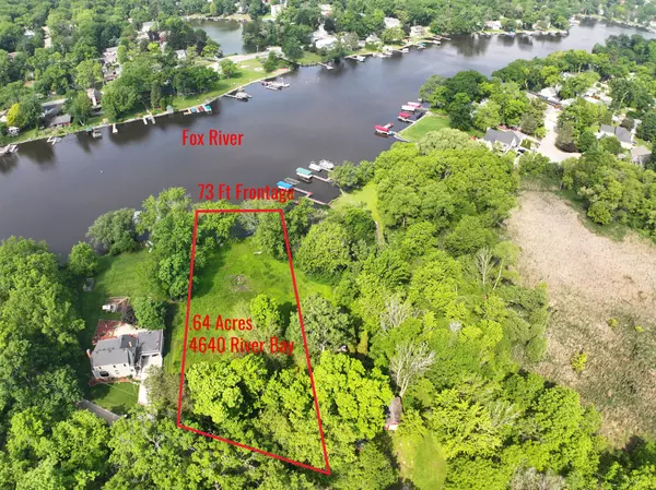 4460 N River Bay Rd,  Waterford,  WI 53185