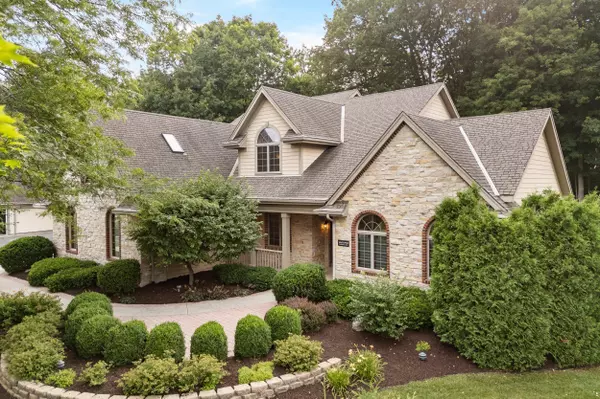 W147N9955 Emerald Ln, Germantown, WI 53022