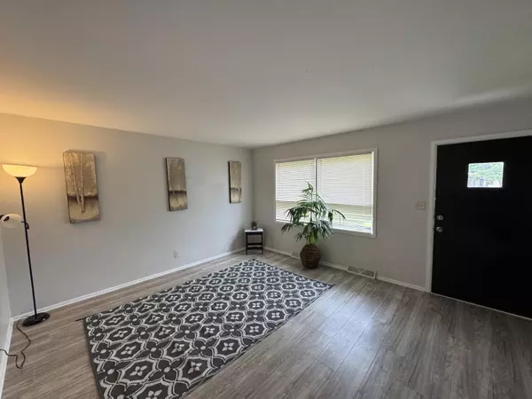 Milwaukee, WI 53225,8426 W Villard Ave