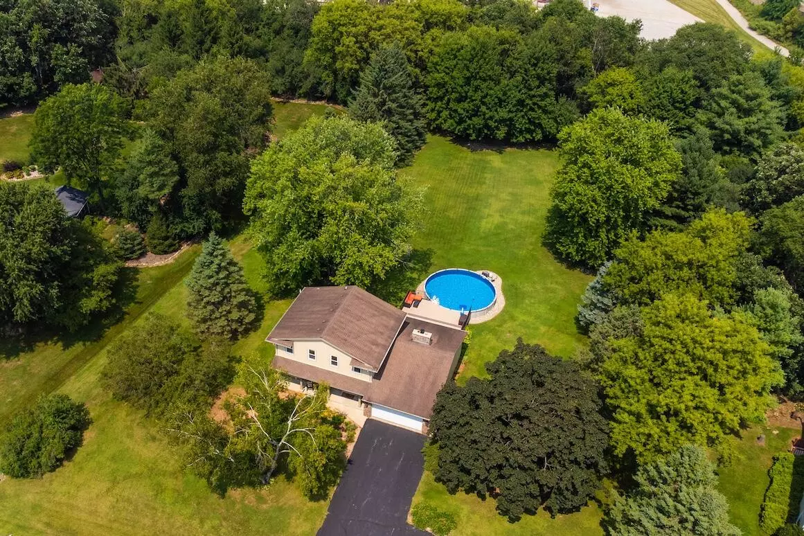 Wales, WI 53183,326 Cymric Ct