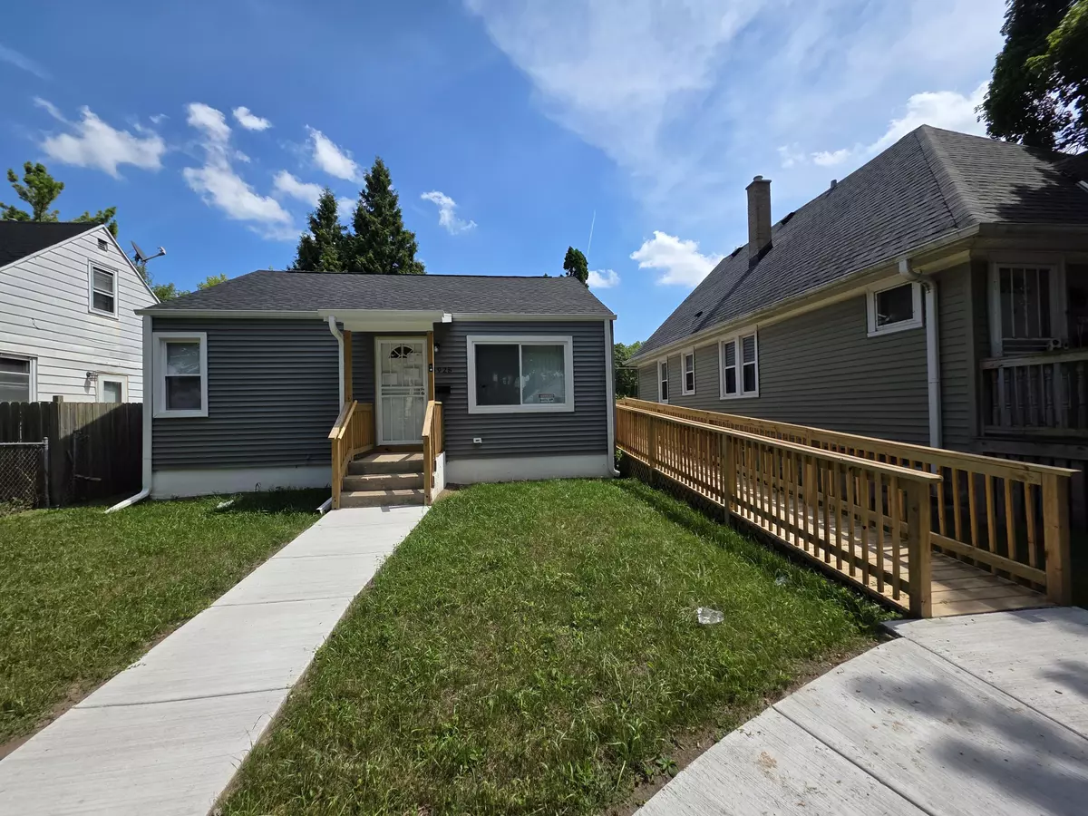 Milwaukee, WI 53209,4928 N 27th St