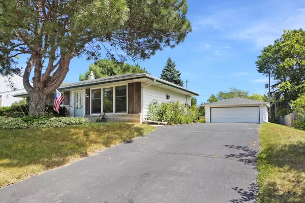 7416 N 43rd St, Milwaukee, WI 53209