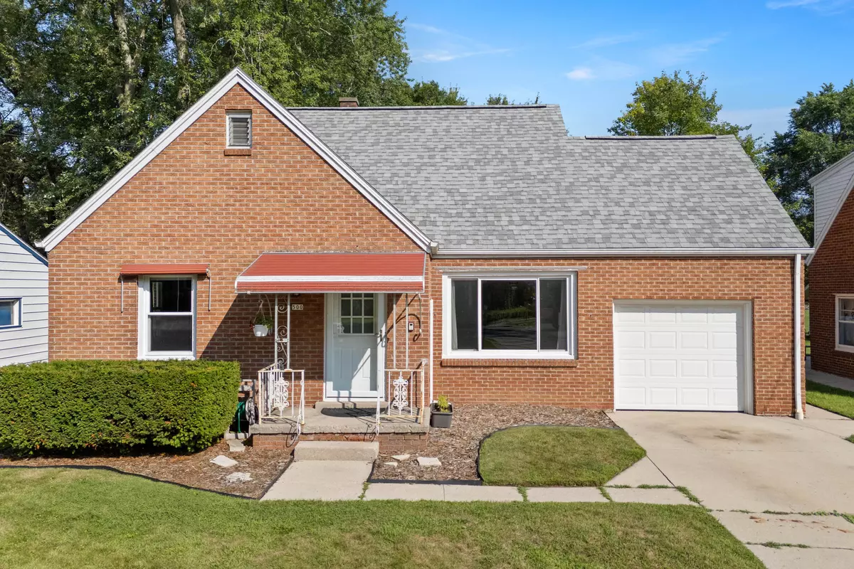 Saukville, WI 53080,500 S Main St