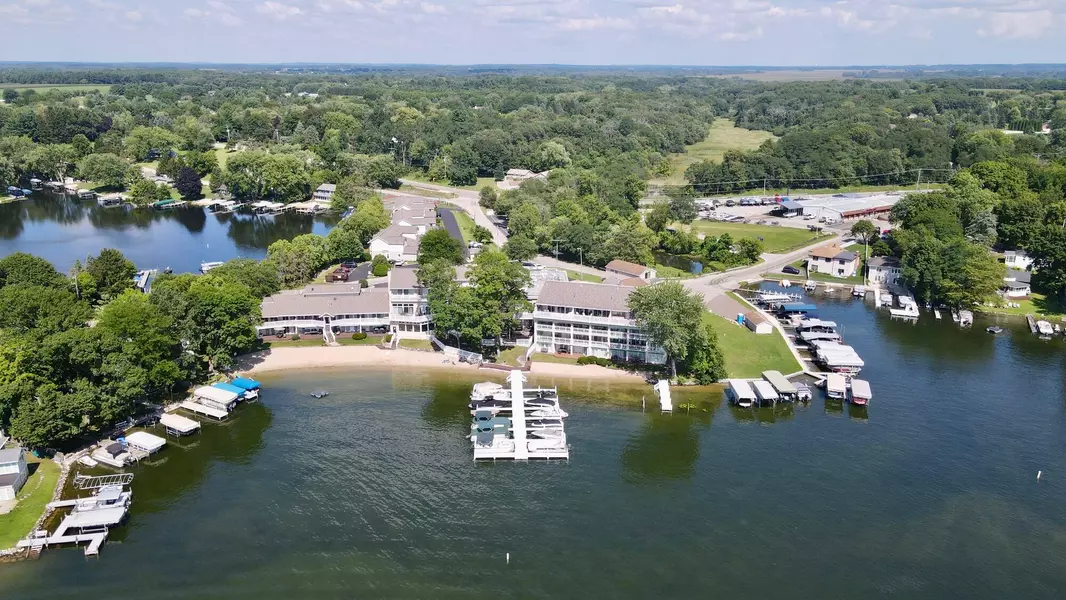 W5135 Sterlingworth Ct Unit 6, La Grange, WI 53121