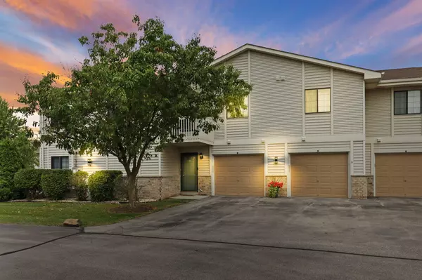 7106 98th Ave Unit H, Kenosha, WI 53142