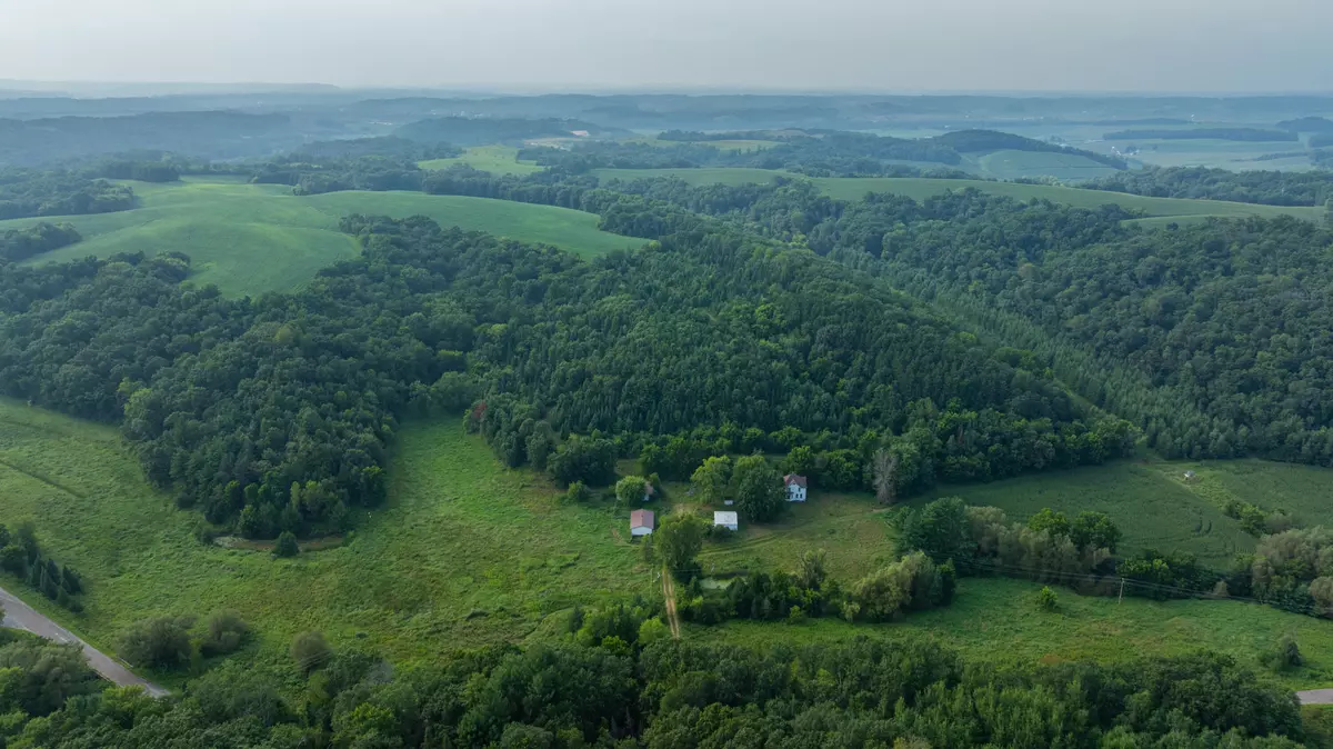 Arcadia, WI 54773,W20102 Irvins Coulee Rd