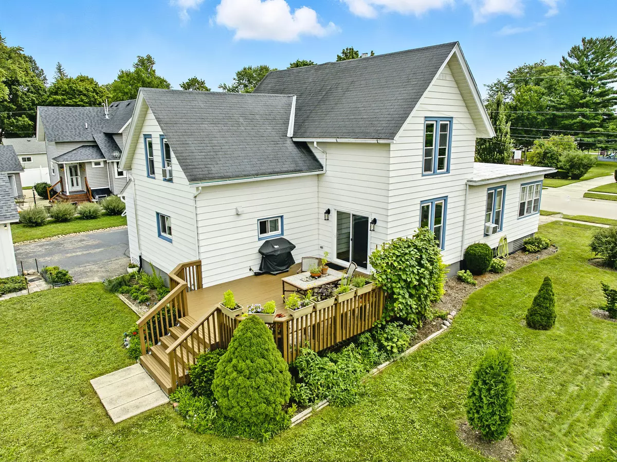 Lake Mills, WI 53551,511 Reed St