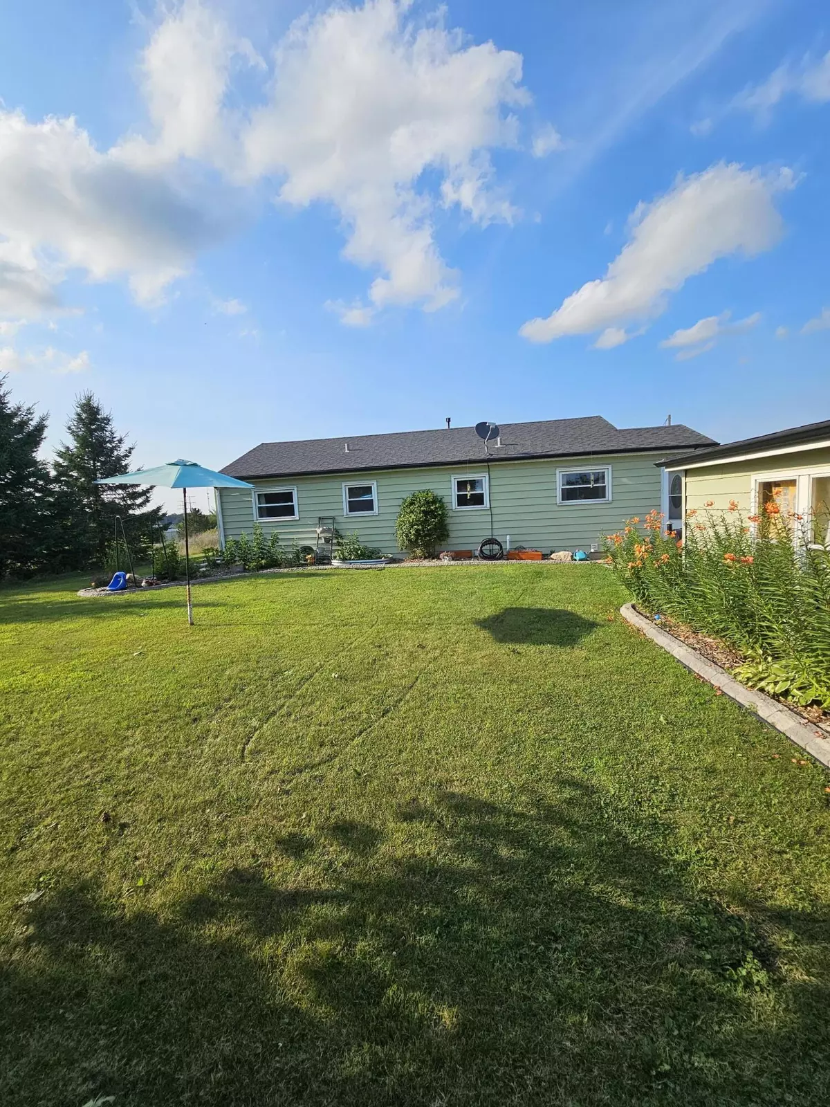 Barton, WI 53090,3279 Lighthouse Ln