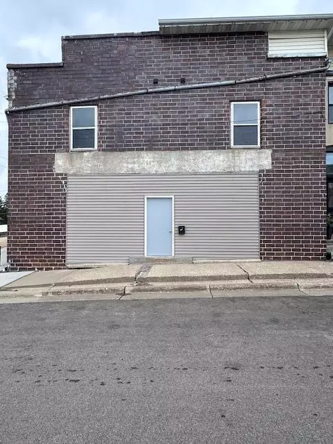 108 Grove St W, Caledonia, MN 55921