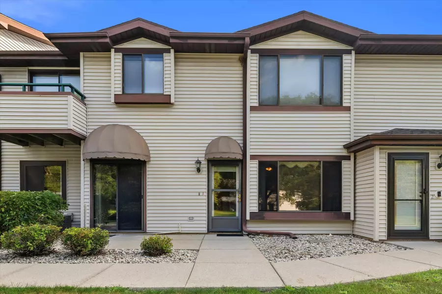3212 Wood Rd Unit 1, Mount Pleasant, WI 53406