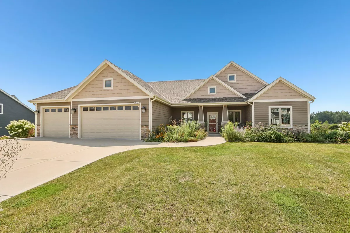 Waukesha, WI 53188,3627 Howell Oaks Dr