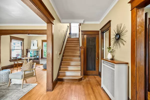 Milwaukee, WI 53211,3003 N Farwell Ave