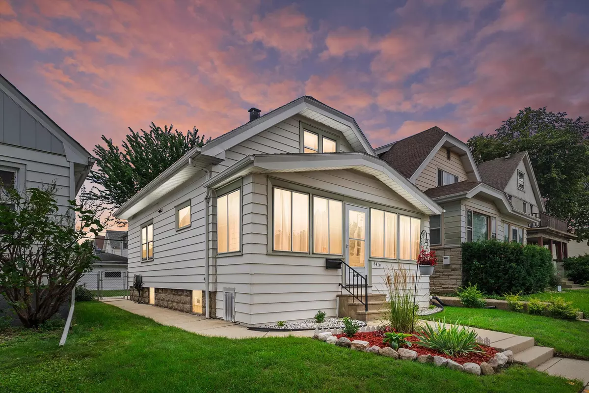 West Allis, WI 53214,6419 W Mitchell St