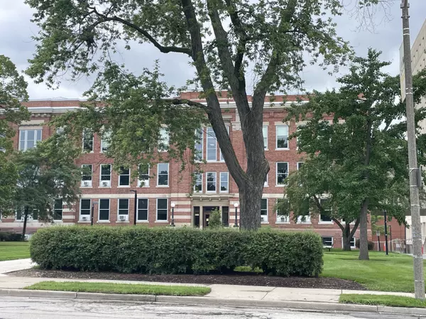 3234 N Downer Ave Unit 3236, Milwaukee, WI 53211