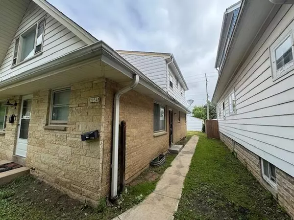 Milwaukee, WI 53218,7054 W Medford Ave Unit 7054A