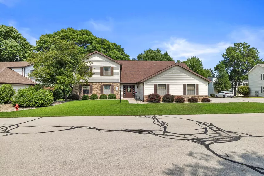 4222 80th Pl Unit 19D, Kenosha, WI 53142