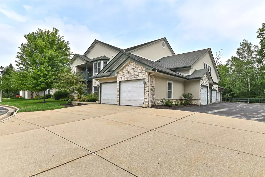 10216 W Deerwood Ln Unit 24, Franklin, WI 53132