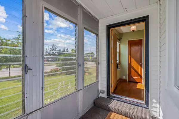 Milwaukee, WI 53207,3218 S Chase Ave