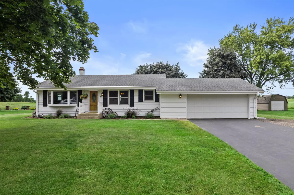 North Prairie, WI 53153,285 N Arlington Ave