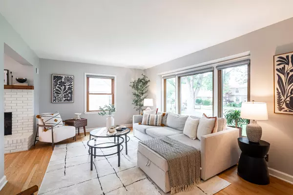 171 N 89th St,  Wauwatosa,  WI 53226