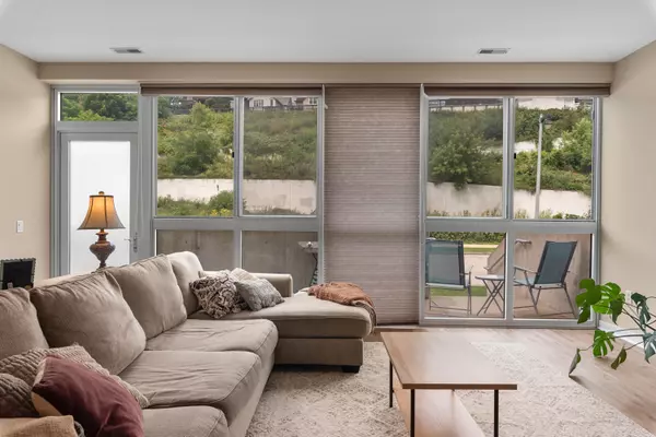 Milwaukee, WI 53212,1902 N Commerce St Unit 102